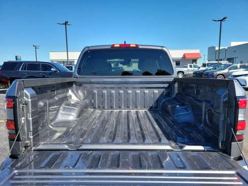 Used 2023 Nissan Frontier SV w/ Tow Package image 8