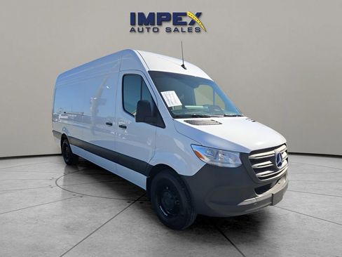 Used 2025 Mercedes-Benz Sprinter 2500 image 7