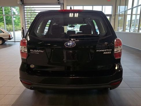 Used 2016 Subaru Forester 2.5i AWD/4WD image 5