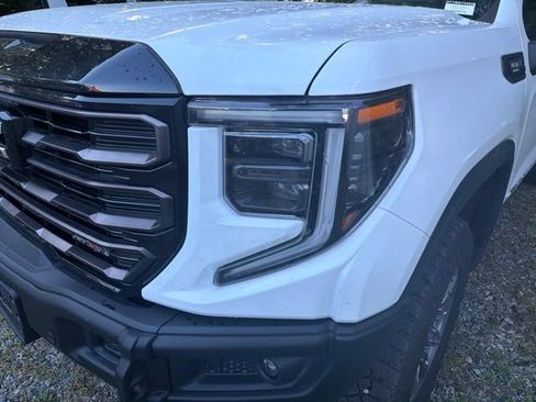 Used 2025 GMC Sierra 1500 AT4X AWD/4WD image 10