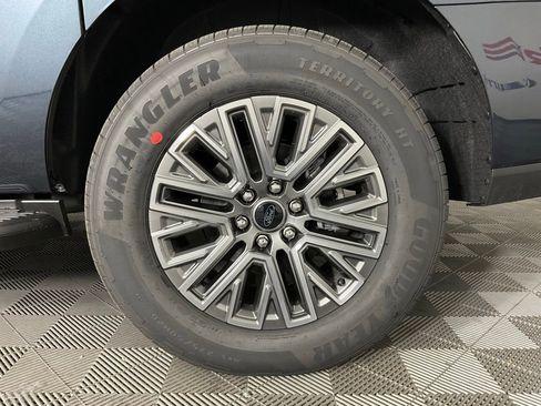 New 2026 Ford Expedition Max Platinum AWD/4WD image 9