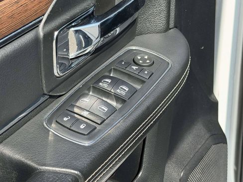 Used 2017 RAM 2500 Laramie w/ Sport Appearance Group AWD/4WD image 23