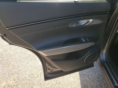 Used 2022 Genesis GV70 2.5T w/ Advanced Package image 20