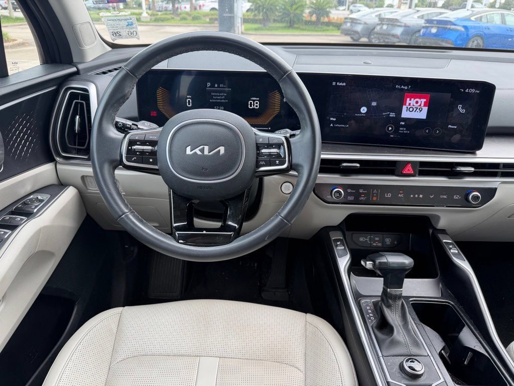 Used 2024 Kia Sorento EX FWD image 9