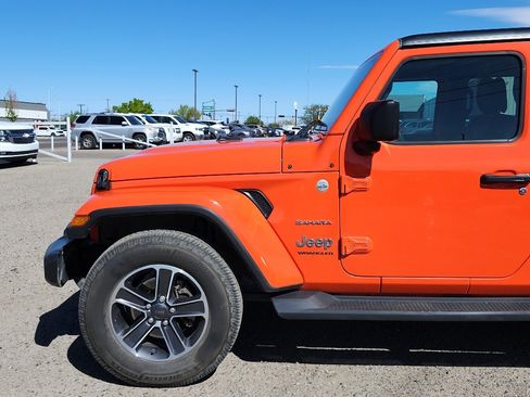 Used 2023 Jeep Wrangler Sahara image 10