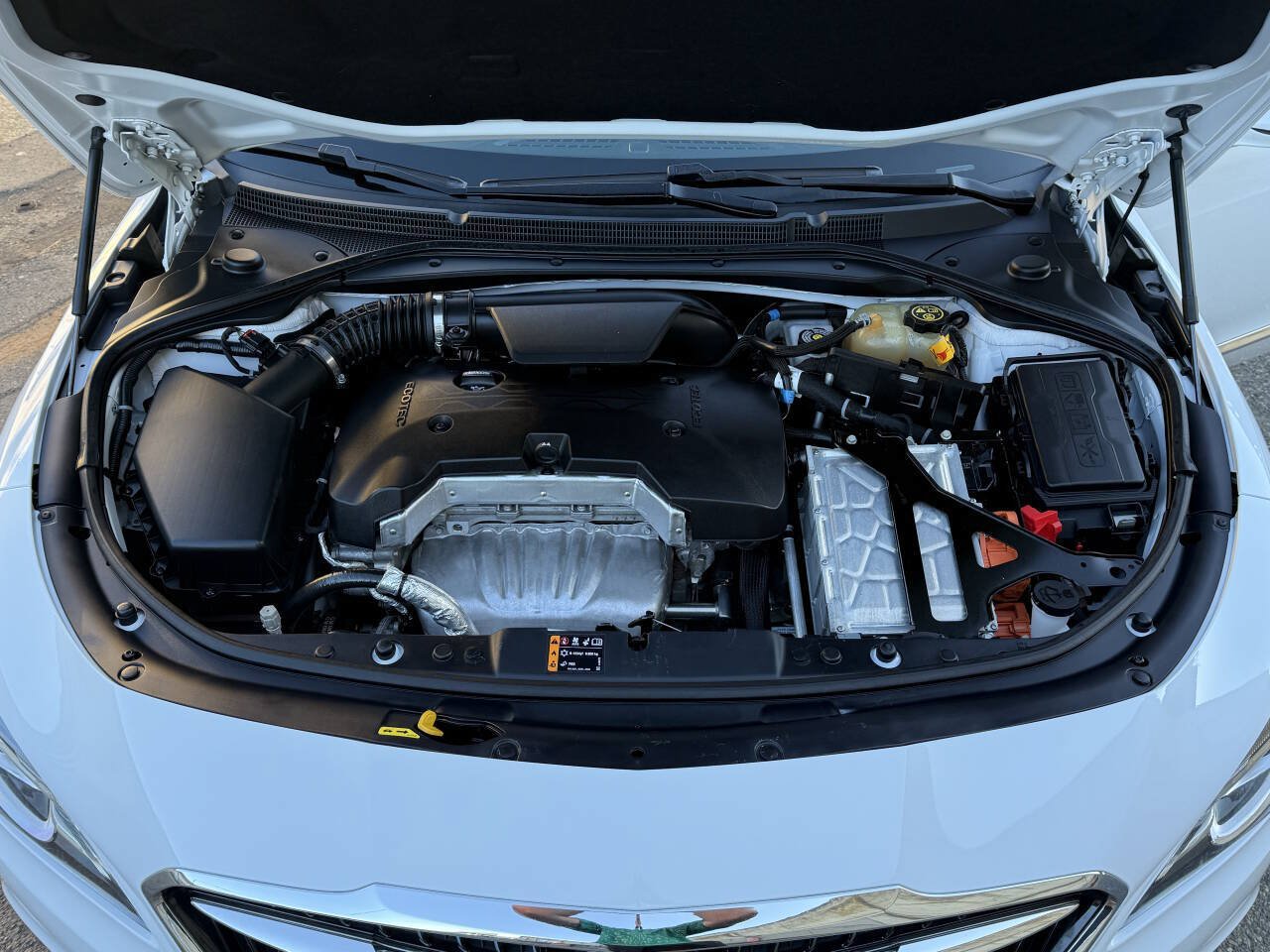 Used 2019 Buick LaCrosse Essence w/ Sun and Shade Package FWD image 14