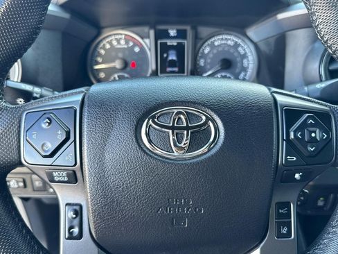 Used 2021 Toyota Tacoma TRD Sport w/ Technology Package RWD image 16