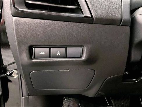 New 2026 Nissan Sentra SV w/ SV Convenience Package FWD image 29