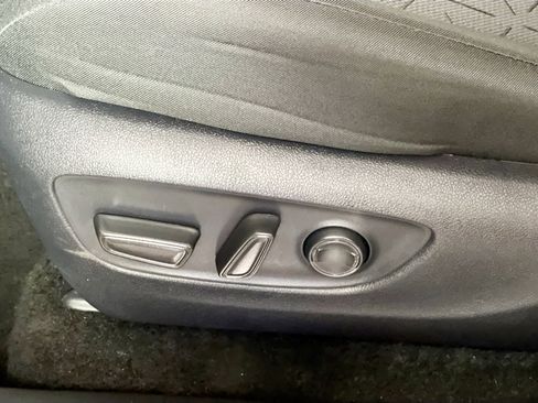 Used 2025 Toyota RAV4 XLE image 15