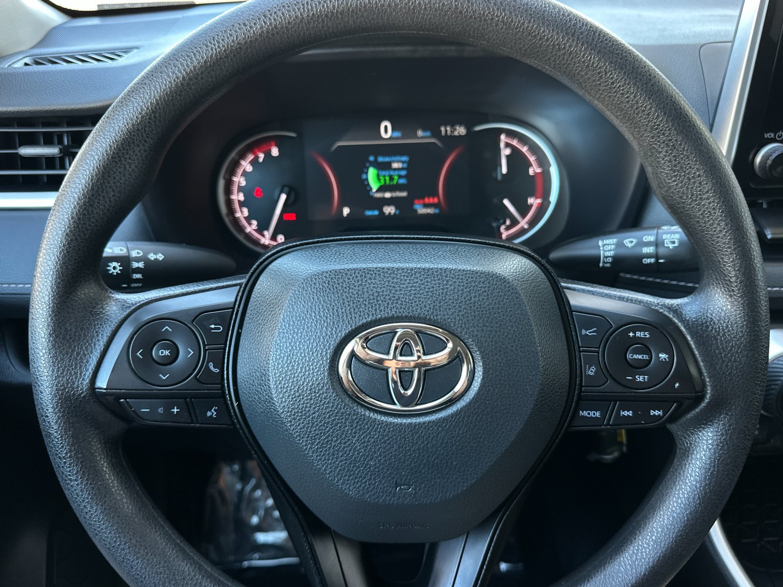 Used 2025 Toyota RAV4 LE AWD/4WD image 20