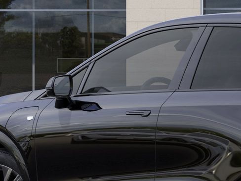 New 2025 Cadillac Optiq Sport 2 image 38