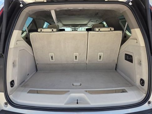 Used 2023 Cadillac Escalade Sport Platinum AWD/4WD image 10
