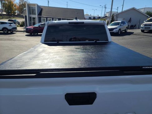 Used 2024 Toyota Tacoma TRD Off-Road image 8