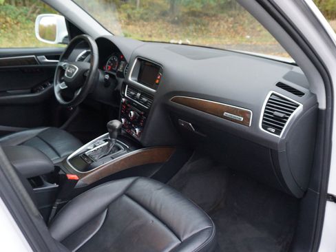 Used 2017 Audi Q5 2.0T Premium Plus w/ Premium Plus Package image 13