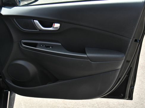 Used 2023 Hyundai Kona SEL FWD image 45