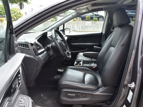 Used 2022 Honda Odyssey Touring image 18