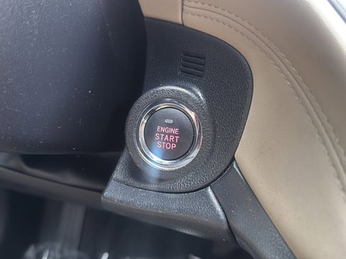 Used 2020 Subaru Outback Limited AWD/4WD image 36