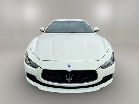 Used 2015 Maserati Ghibli RWD image 2