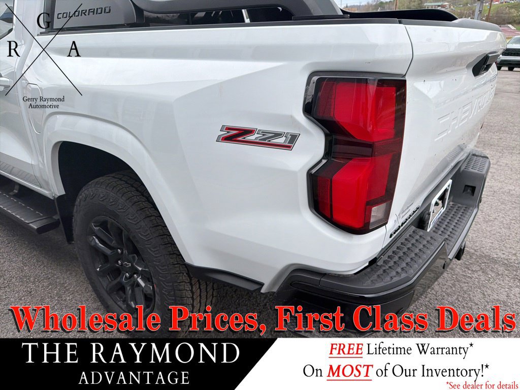 New 2026 Chevrolet Colorado Z71 w/ Midnight Edition AWD/4WD image 8
