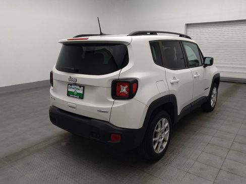 Used 2022 Jeep Renegade Latitude AWD/4WD image 9