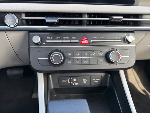 New 2026 Hyundai Tucson SE image 25