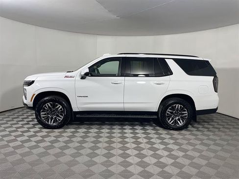 Used 2026 Chevrolet Tahoe Z71 w/ Comfort Package AWD/4WD image 4