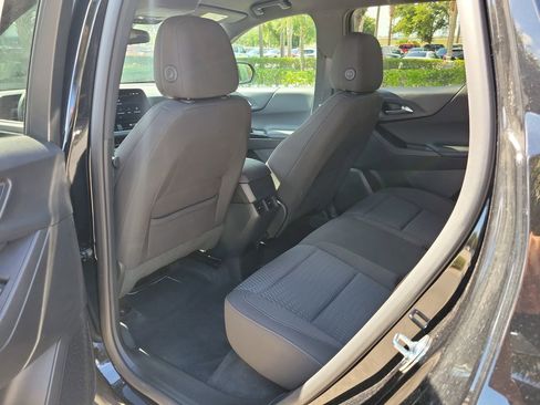 Used 2026 Chevrolet Equinox LT FWD image 8