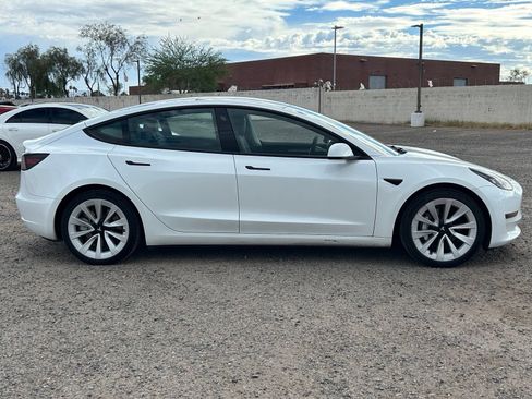 Used 2023 Tesla Model 3 Standard Range RWD image 4
