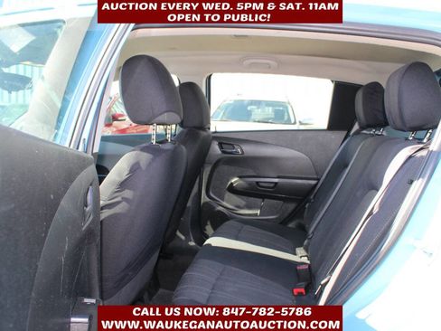 Used 2014 Chevrolet Sonic LT image 9