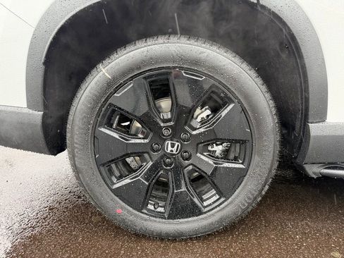 New 2026 Honda Pilot Black Edition image 10