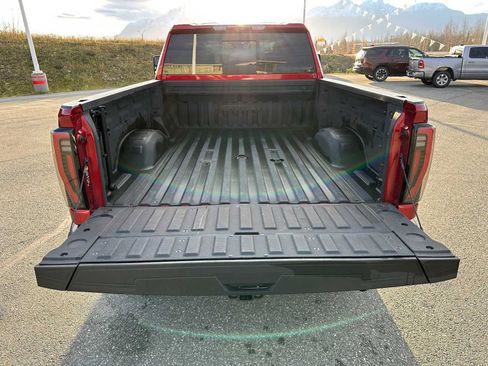 Used 2024 GMC Sierra 2500 AT4 w/ AT4 Premium Plus Package image 14