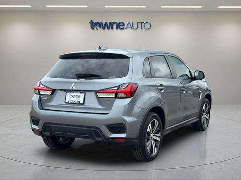 Used 2025 Mitsubishi Outlander Sport SE AWD/4WD image 5