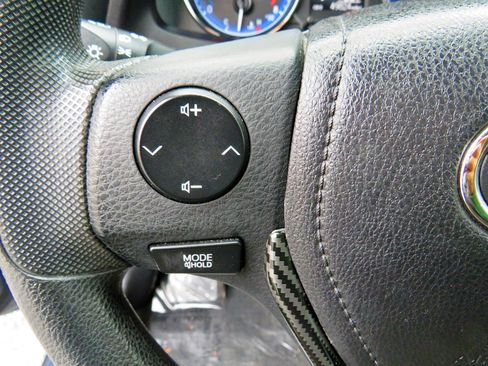 Used 2017 Toyota Corolla LE w/ Carpet Mat Package (TMS) image 25