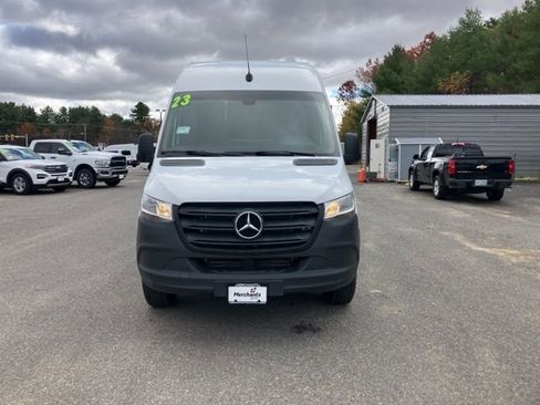 Used 2023 Mercedes-Benz Sprinter 2500 image 2