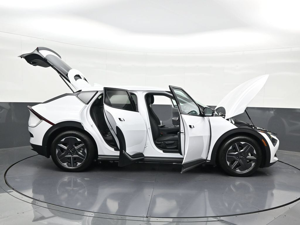 Used 2025 Kia EV6 Light RWD image 37