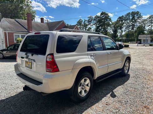 Used 2008 Toyota 4Runner SR5 w/ SR5 Extra Value Pkg 1 RWD image 6