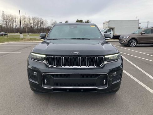 Used 2023 Jeep Grand Cherokee L Overland image 2