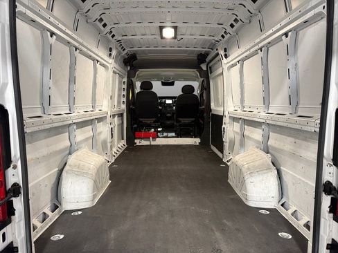 Used 2023 RAM ProMaster 3500 w/ Driver Convenience Group image 5