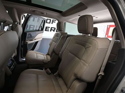 Used 2023 Lincoln Aviator Reserve image 40