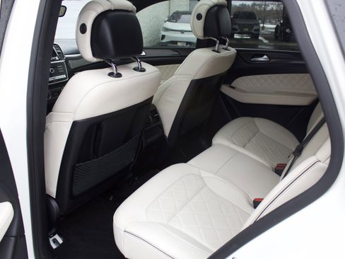 Used 2018 Mercedes-Benz GLE 43 AMG 4MATIC image 28