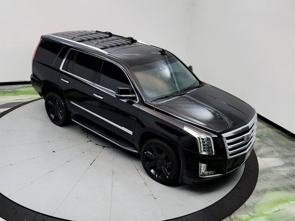 Used 2019 Cadillac Escalade Luxury AWD/4WD image 32