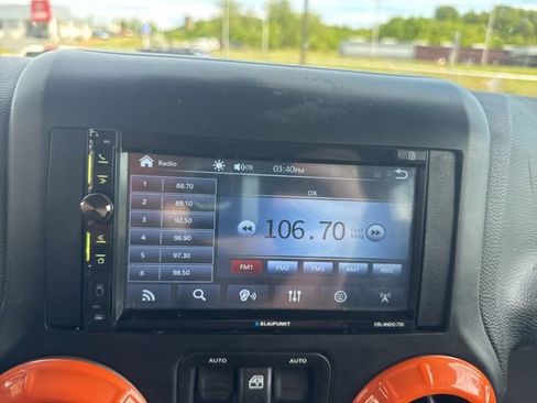 Used 2016 Jeep Wrangler Unlimited Sport w/ Quick Order Package 24S AWD/4WD image 16