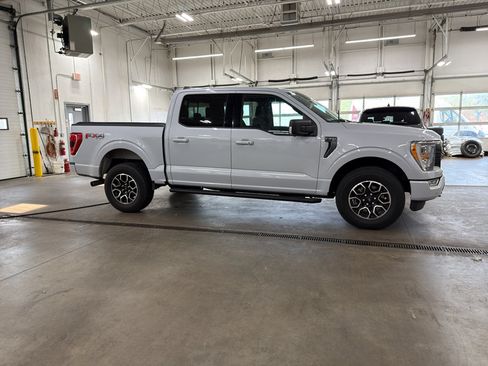 Used 2021 Ford F150 XLT w/ Equipment Group 302A High AWD/4WD image 4