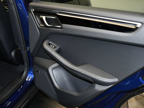 New 2026 Porsche Macan AWD/4WD image 26