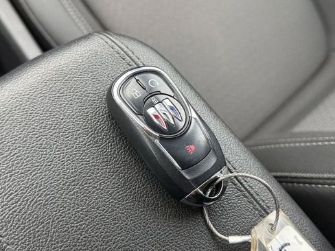 Used 2025 Buick Encore GX Preferred image 22