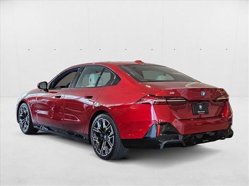 New 2026 BMW i5 eDrive40 w/ M Sport Package image 9