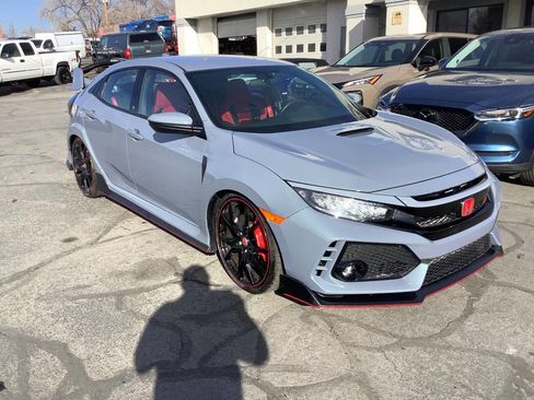 Used 2019 Honda Civic Type R image 18