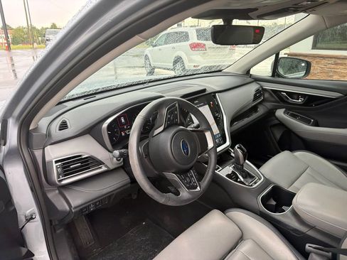 Used 2024 Subaru Outback Limited AWD/4WD image 4
