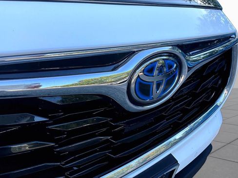Used 2021 Toyota Highlander Limited AWD/4WD image 29