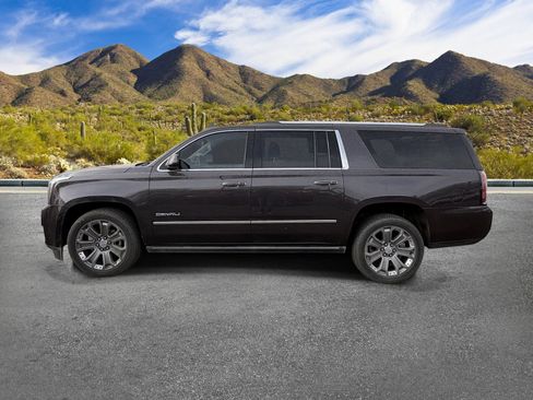 Used 2016 GMC Yukon XL Denali AWD/4WD image 6